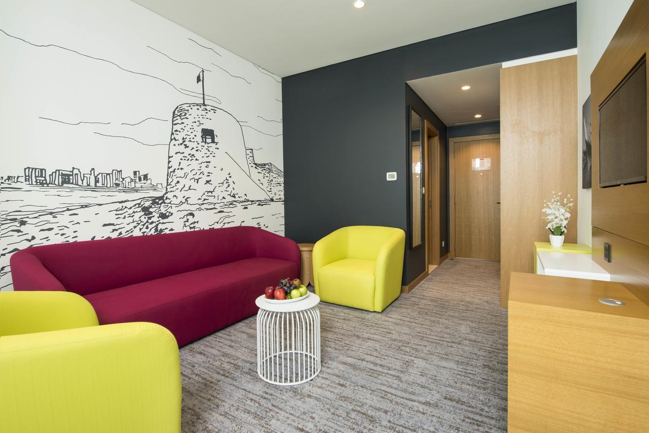 Hotel Ibis Styles Manama Diplomatic Area Zewnętrze zdjęcie